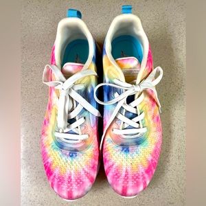 Tie-dye Skechers Bobs Women’s Sz 11 with Memoryfoam sole. Very lightly worn.
